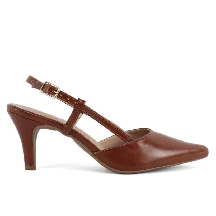 Slingback CK caramelo em detalhe